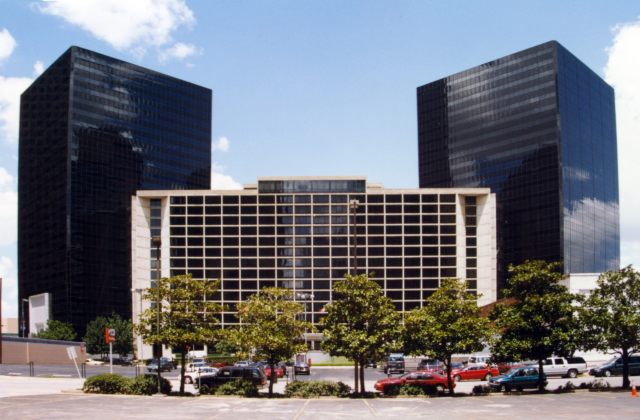 Commercial window tinting reduces temperature in the Plaza of the Americas  Dallas TX