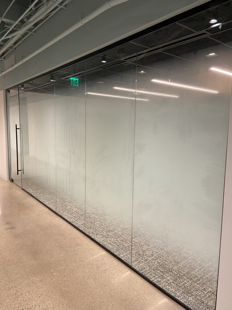 Decorative Frosted Privacy Glass for Meeting Rooms